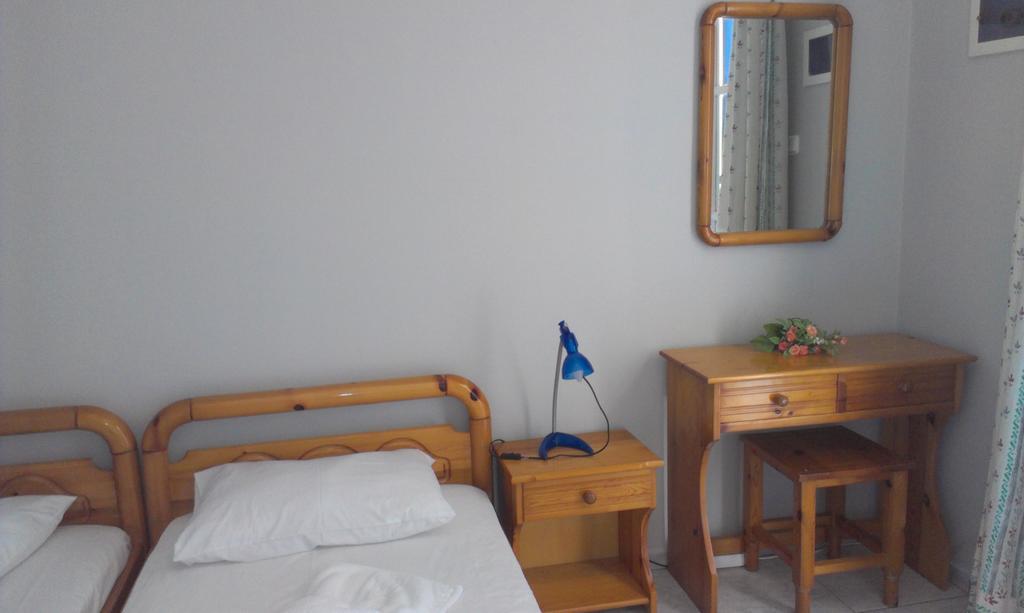 Iro Apartments Paralia Agias Foteinis Rom bilde