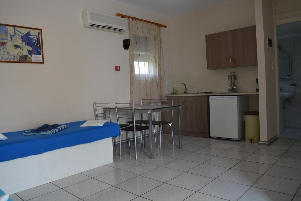 Iro Apartments Paralia Agias Foteinis Eksteriør bilde